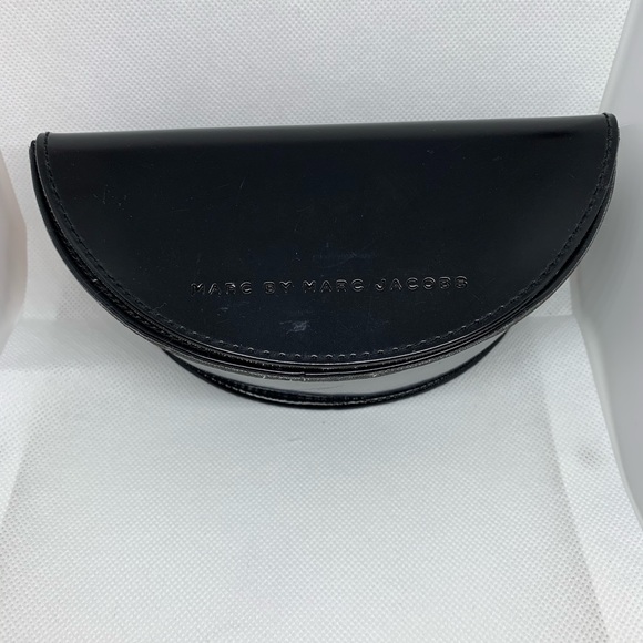 Marc by Marc Jacobs Sunglasses Case - Picture 1 of 2